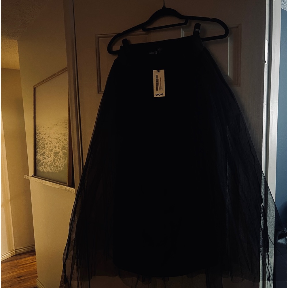 LAYERED TULLE MIDI SKIRT SIZE 14 black full.